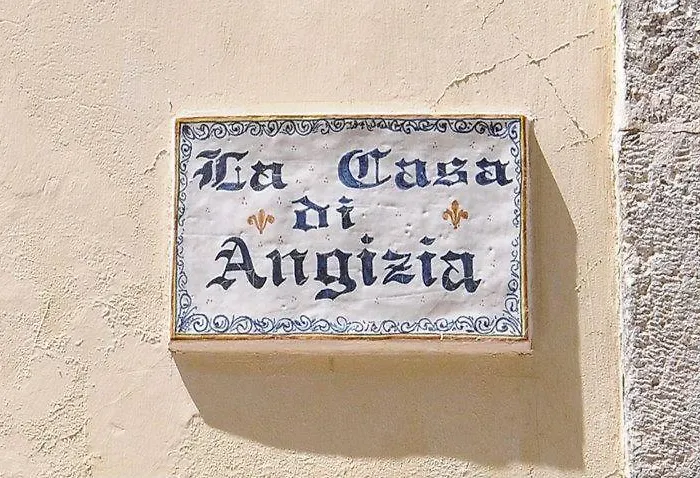 Гостевой дом La Casa Di Angizia Gagliano Aterno